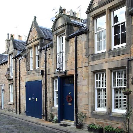 Quiet Ground Floor Mews Flat And Parking Edimburgo Exterior foto