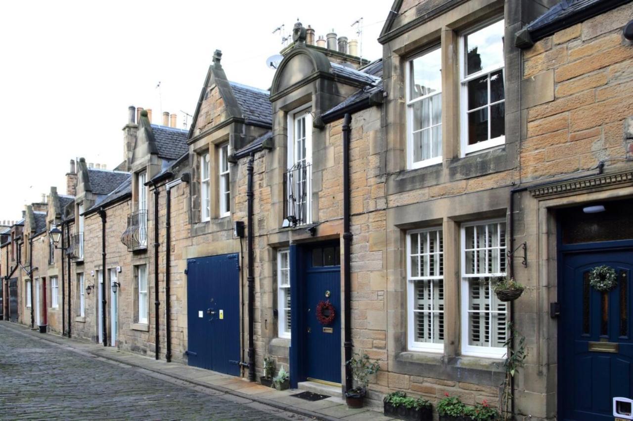 Quiet Ground Floor Mews Flat And Parking Edimburgo Exterior foto