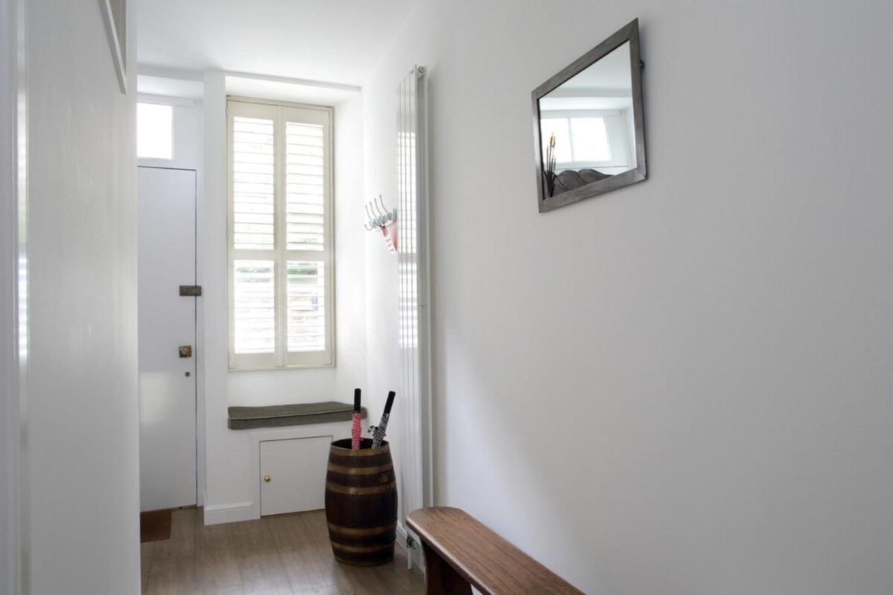 Quiet Ground Floor Mews Flat And Parking Edimburgo Exterior foto